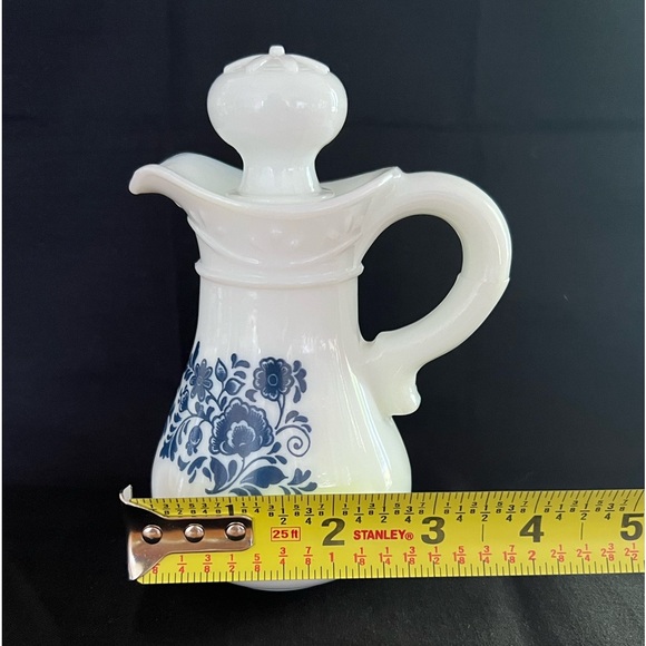 Vintage Avon Decanter - Picture 7 of 9